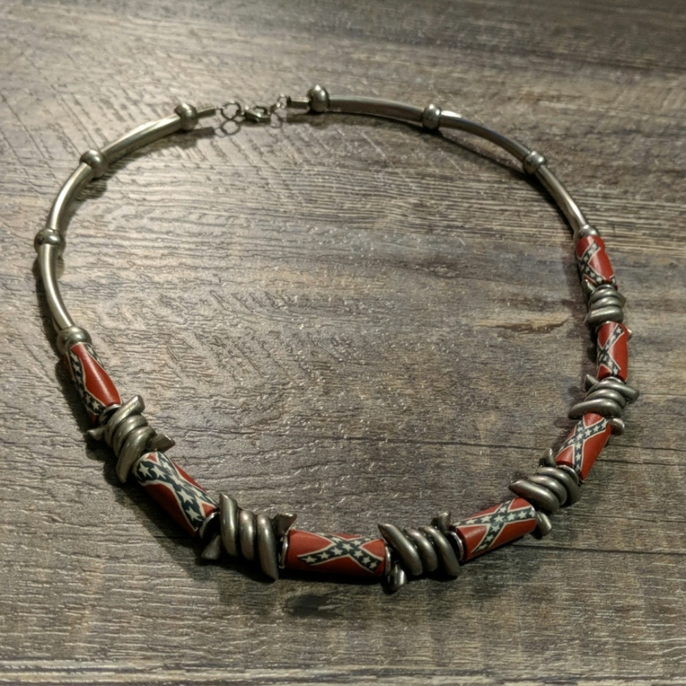 Battle Flag Barbed Wire Necklace 20"